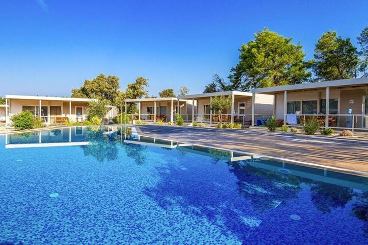 Mobile Home Mediteran Superior By The Pool In Caravan Park Strasko, Novaglia Esterno foto