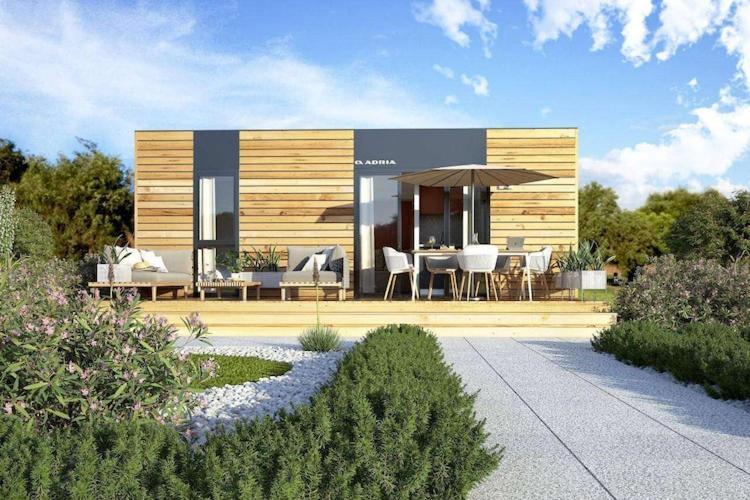 Mobile Home Mediteran Superior By The Pool In Caravan Park Strasko, Novaglia Esterno foto