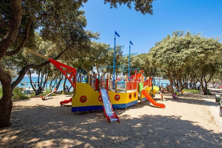 Mobile Home Mediteran Superior By The Pool In Caravan Park Strasko, Novaglia Esterno foto